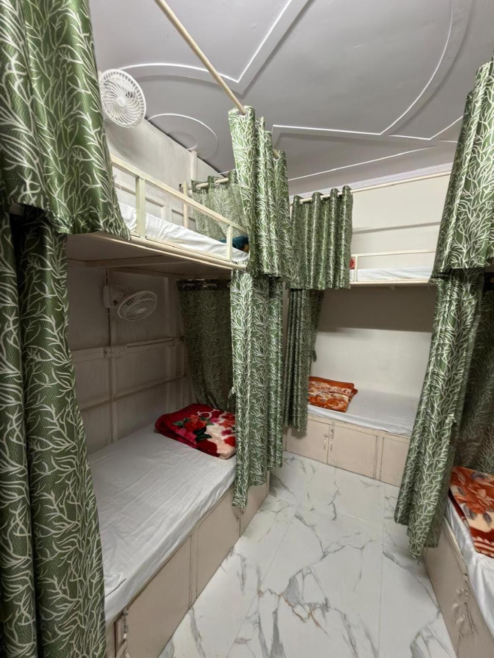 Bunk House Hostel in Rishikesh