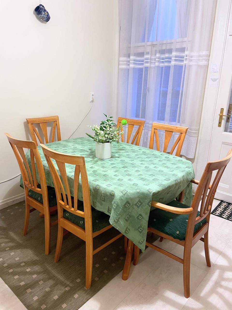 Kitchen or kitchenette, Dining area, Lunch, kitchen