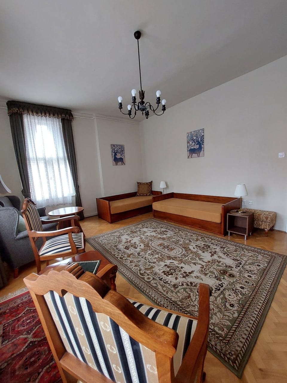 Photo of the whole room