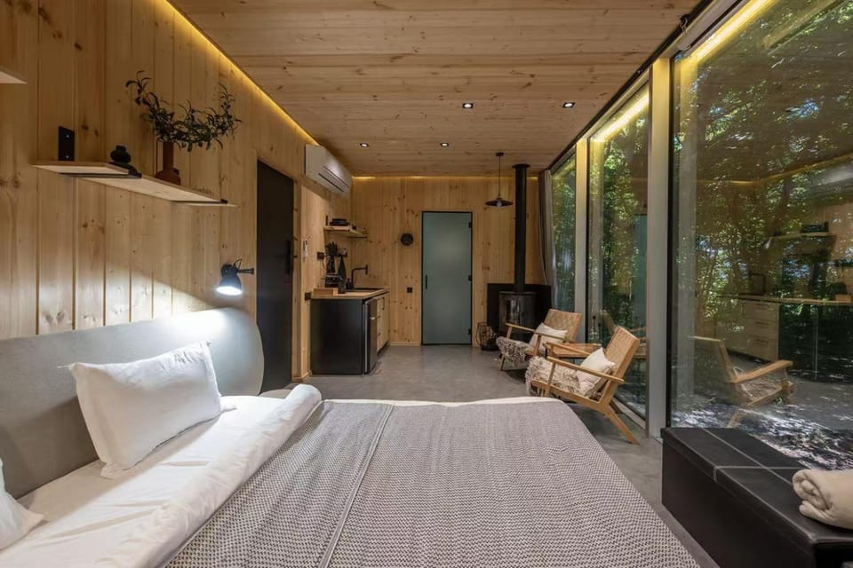 Kitchen or kitchenette, Photo of the whole room