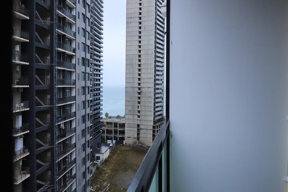 Property building, Day, View (from property/room), Balcony/Terrace, City view