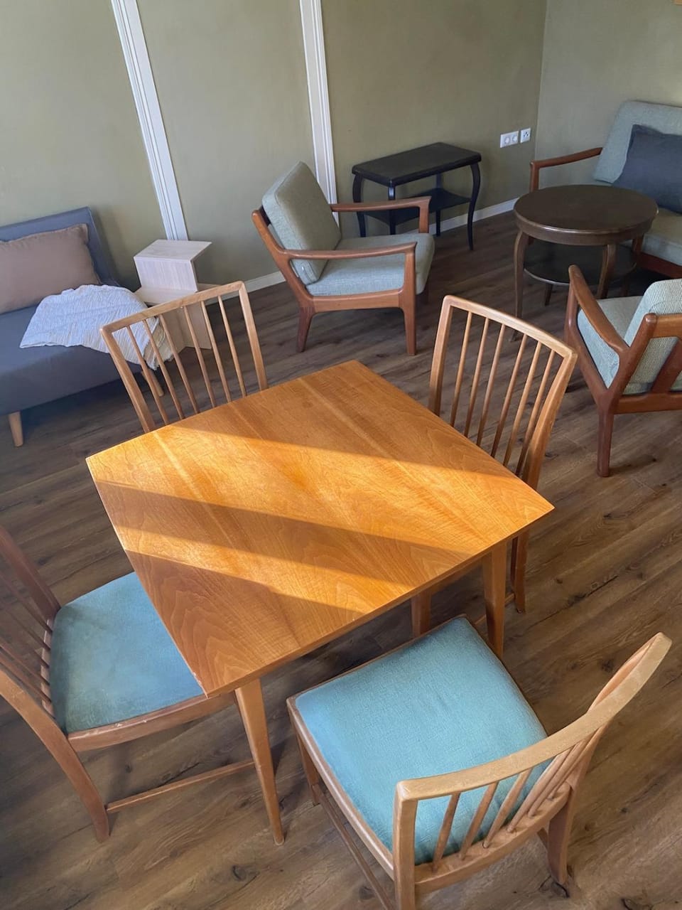 Seating area