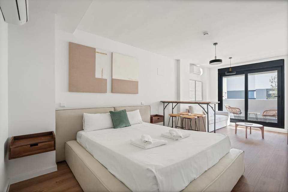 Nortalia Executive Suite Parking & Design - North Madrid Alquiler Temporal Apartment in San Sebastián de los Reyes