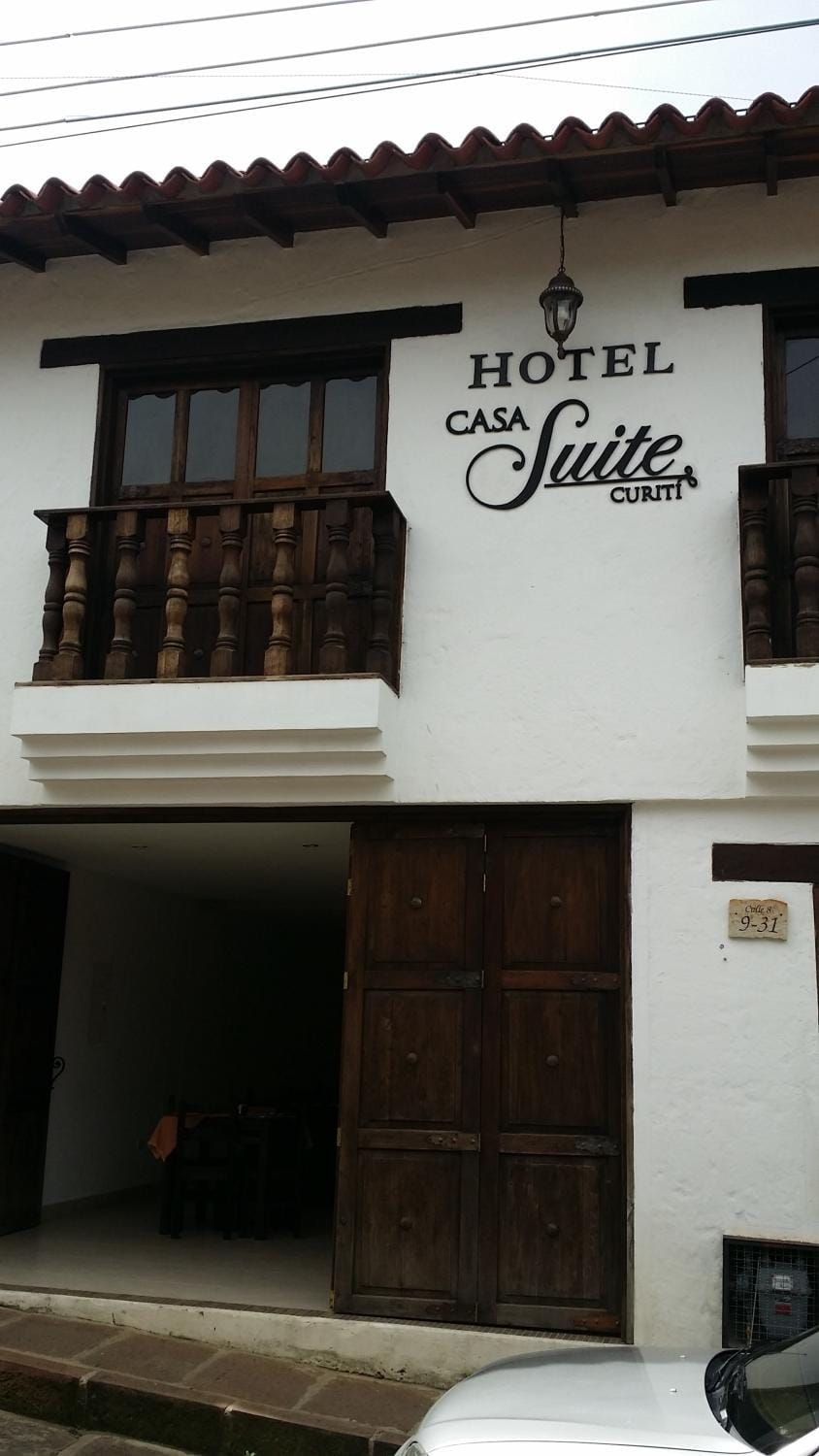 Facade/entrance