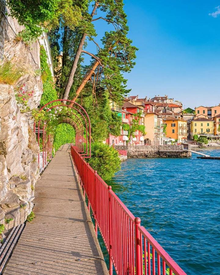 Nearby landmark, Natural landscape, Lake view