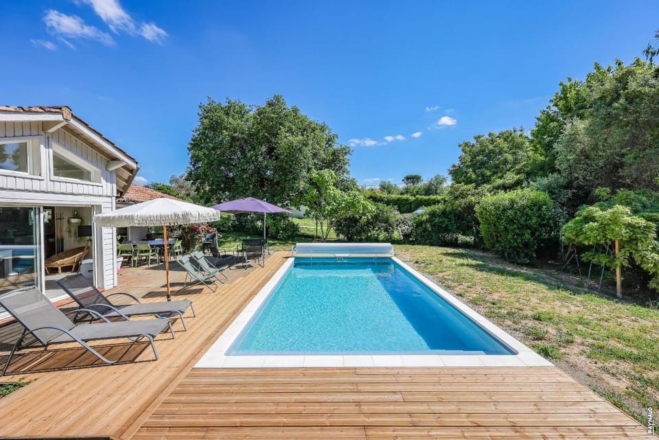 Garden, Swimming pool, Swimming pool