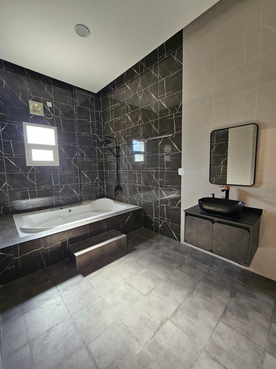 Bathroom, Bath