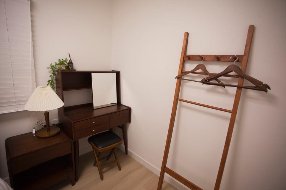 Bedroom, wardrobe