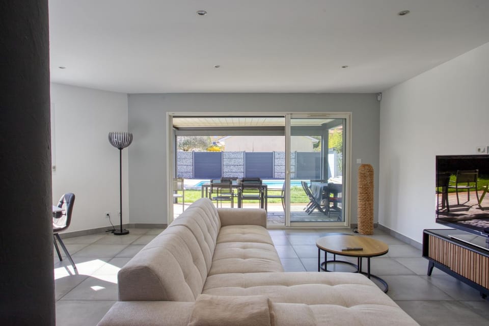 Superbe Villa, 4 chambres, parking, garage et piscine Villa in Auvergne-Rhône-Alpes