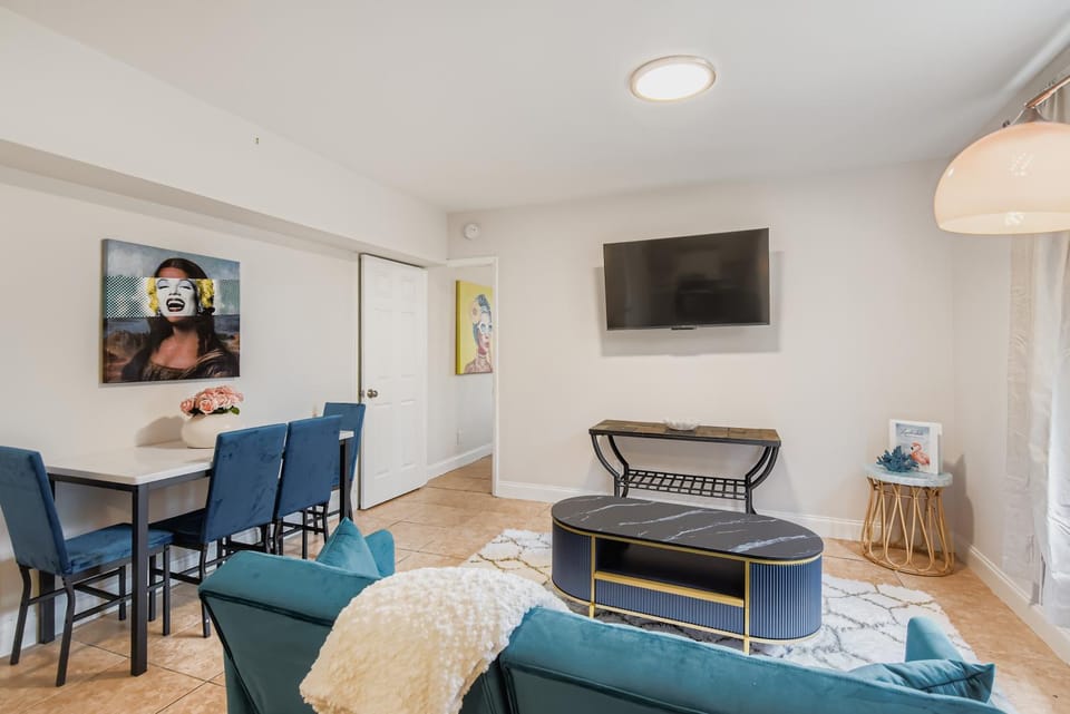 Lauderdale Breeze Villas Apartment in Fort Lauderdale