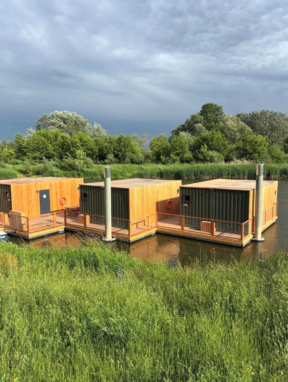 Domy na wodzie - Cabins on the river Cabin in Poznan