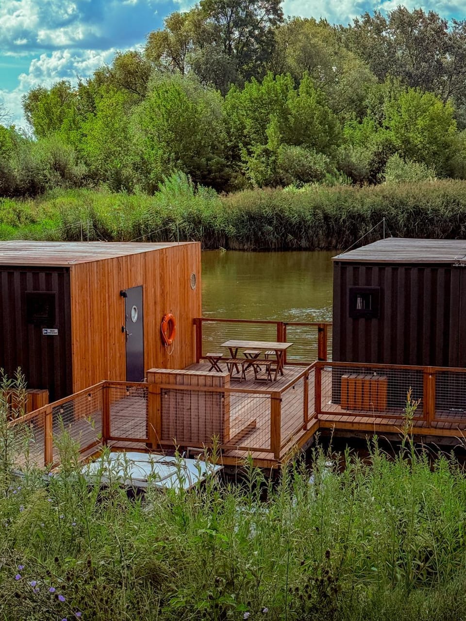 Domy na wodzie - Cabins on the river Cabin in Poznan