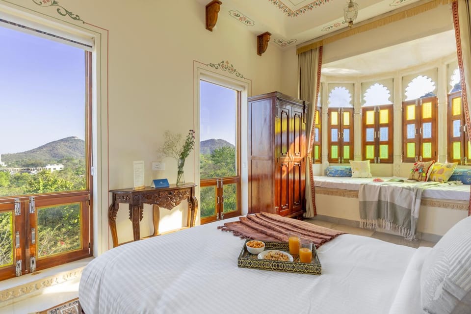Bed, Natural landscape, Balcony/Terrace, Bedroom, Mountain view