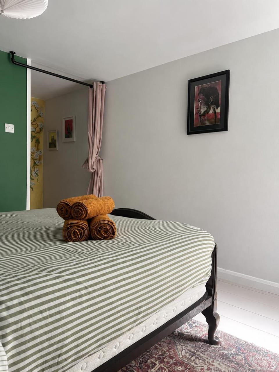 Little B - Artist owned boutique apartment near Southsea beach Apartment in Portsmouth