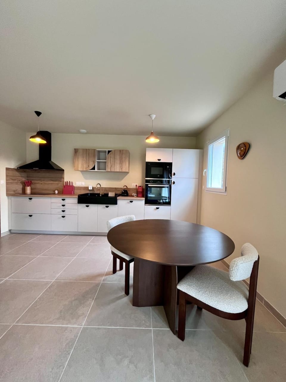 Dining area, dishwasher, oven, stove