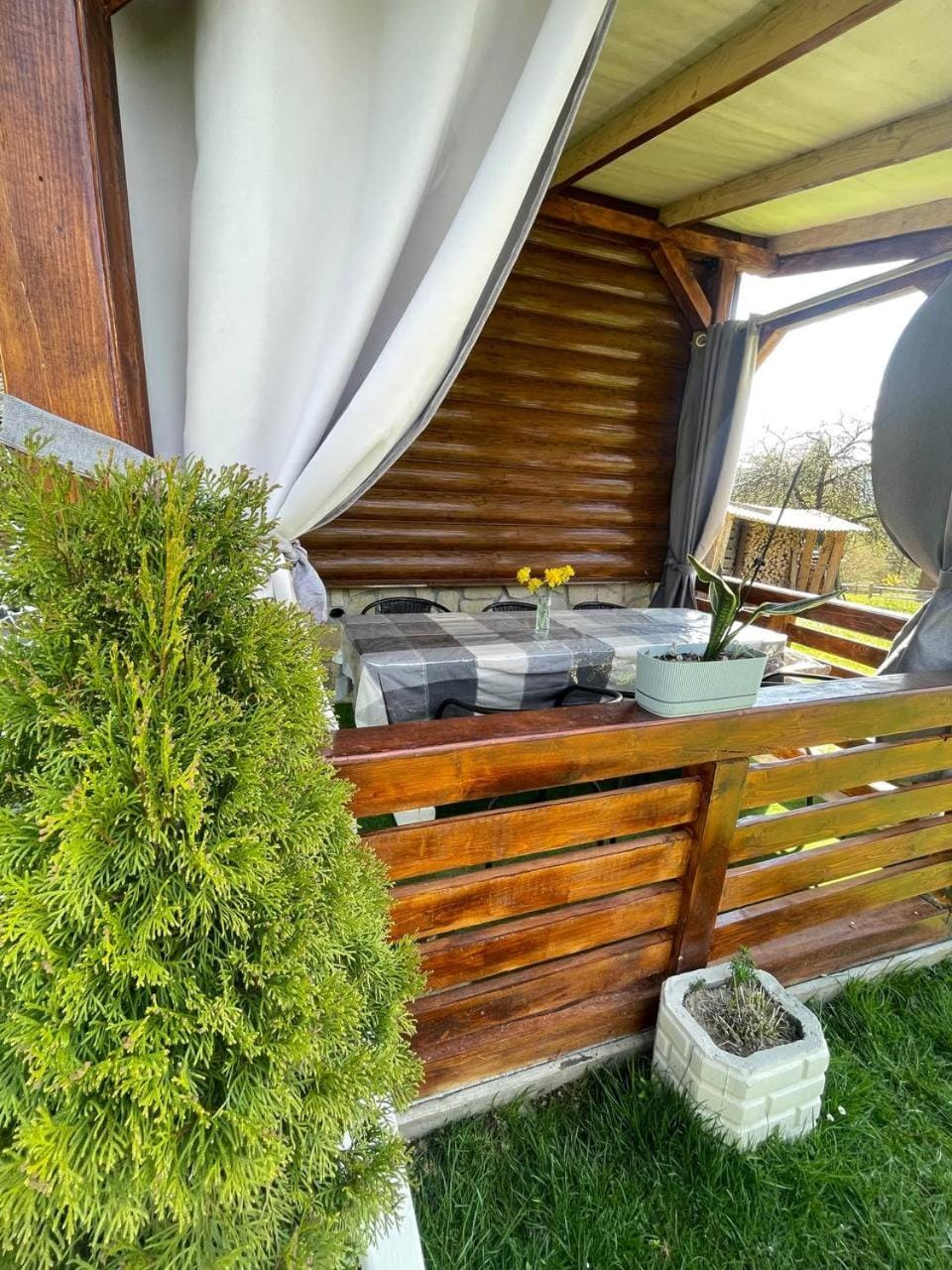 Day, BBQ facilities