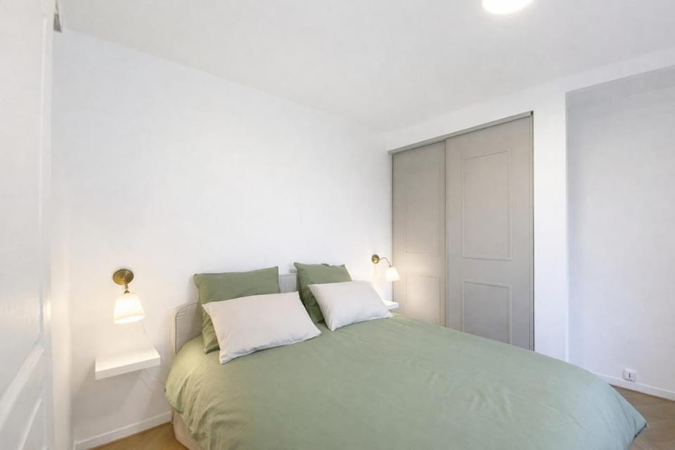 Bed, Bedroom, wardrobe