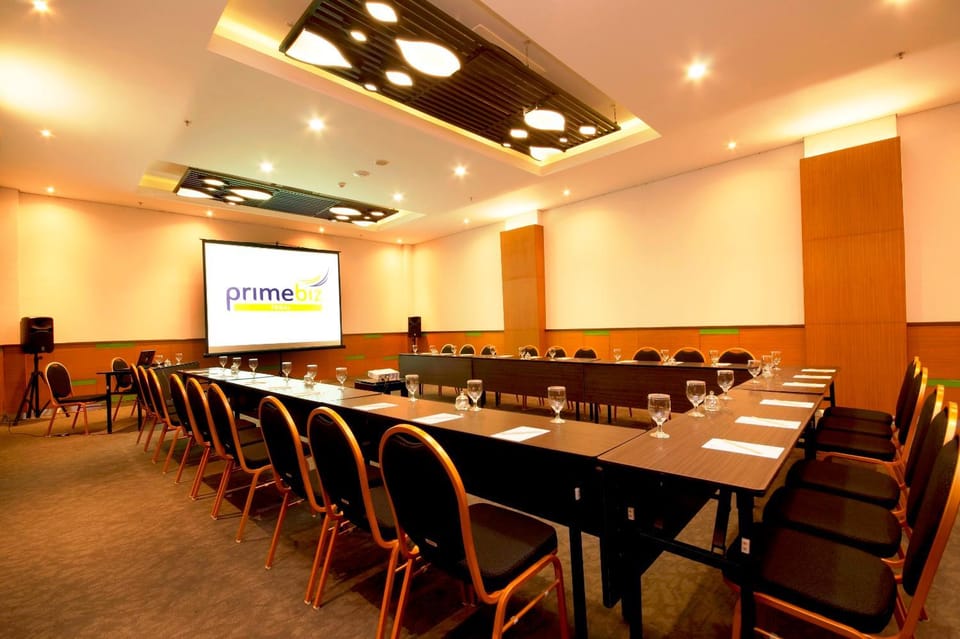 Meeting/conference room