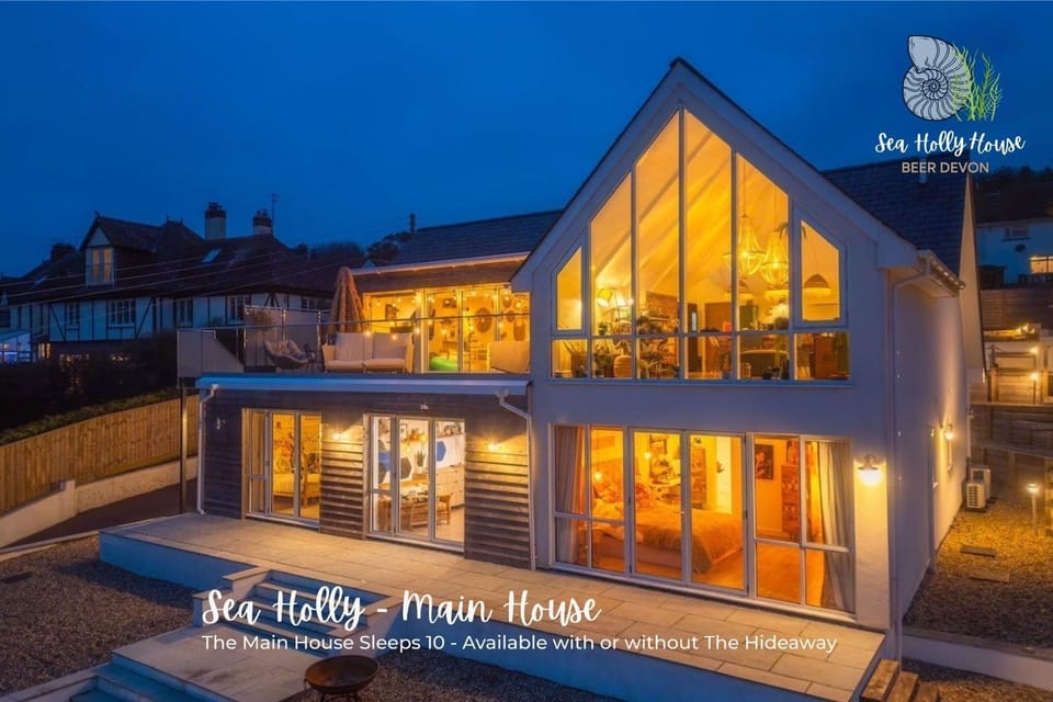 Sea Holly House & The Hideaway Coastal Stay House in East Devon District