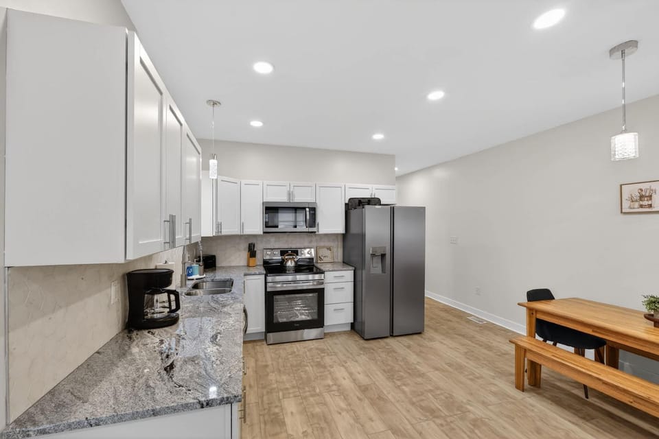 Near Downtown - Beville Ave Retreat 2 House in Indianapolis