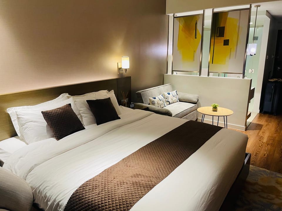 Hotel Residence Acqua - Novotel Suites Hotel in Mandaluyong