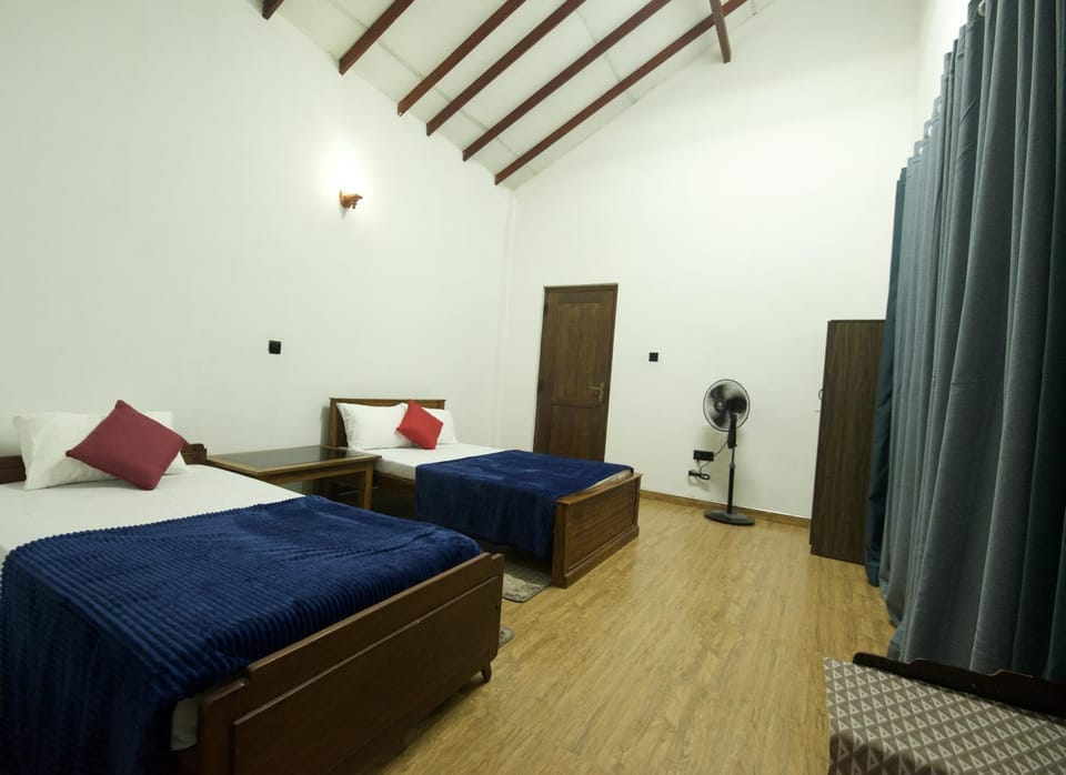 Bedroom, wardrobe