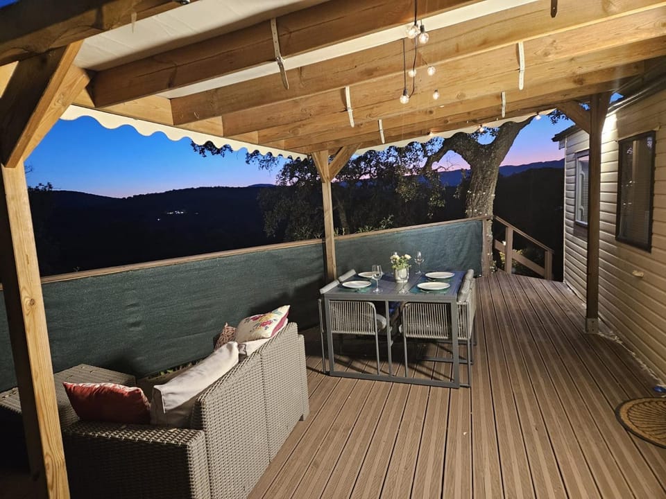 Balcony/Terrace, Living room, Seating area, Dining area