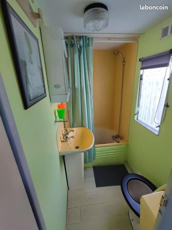 Mobil Home Campground/ 
RV Resort in Brittany