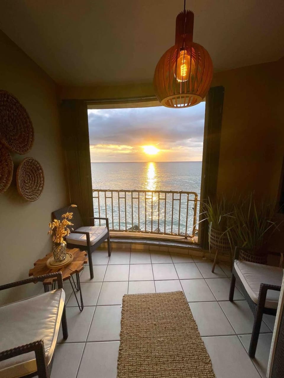 Stela Rincon apartment by the sea luxury get away House in Stella