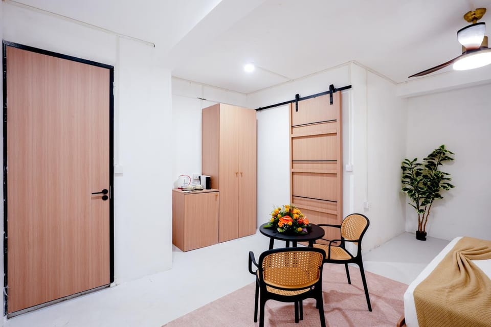 Living room, Seating area