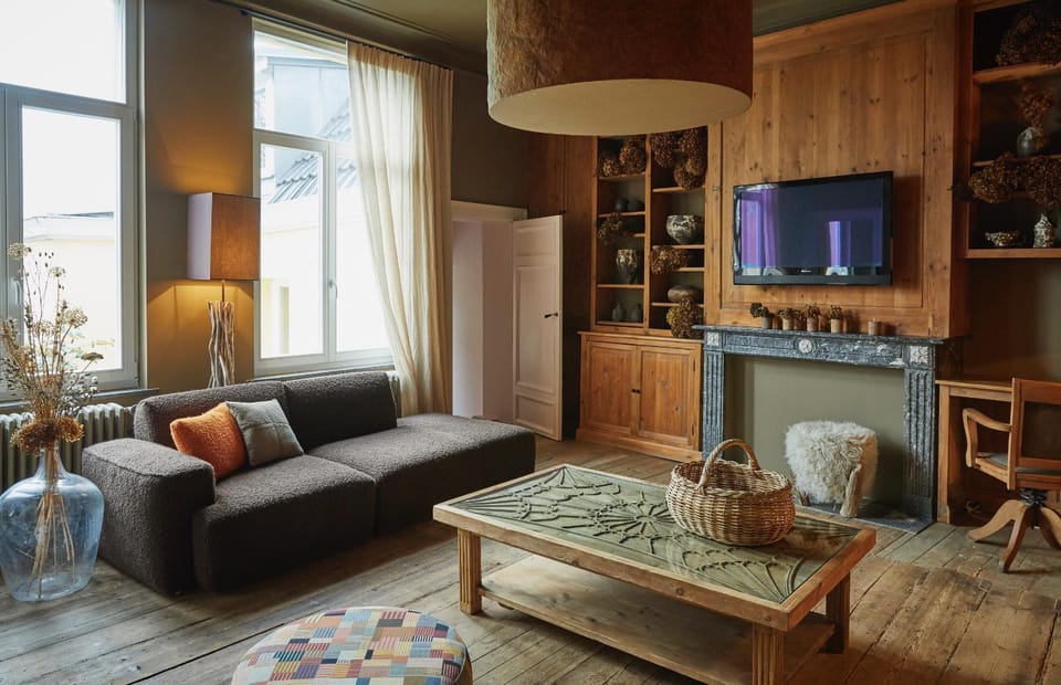 TV and multimedia, Living room, Seating area