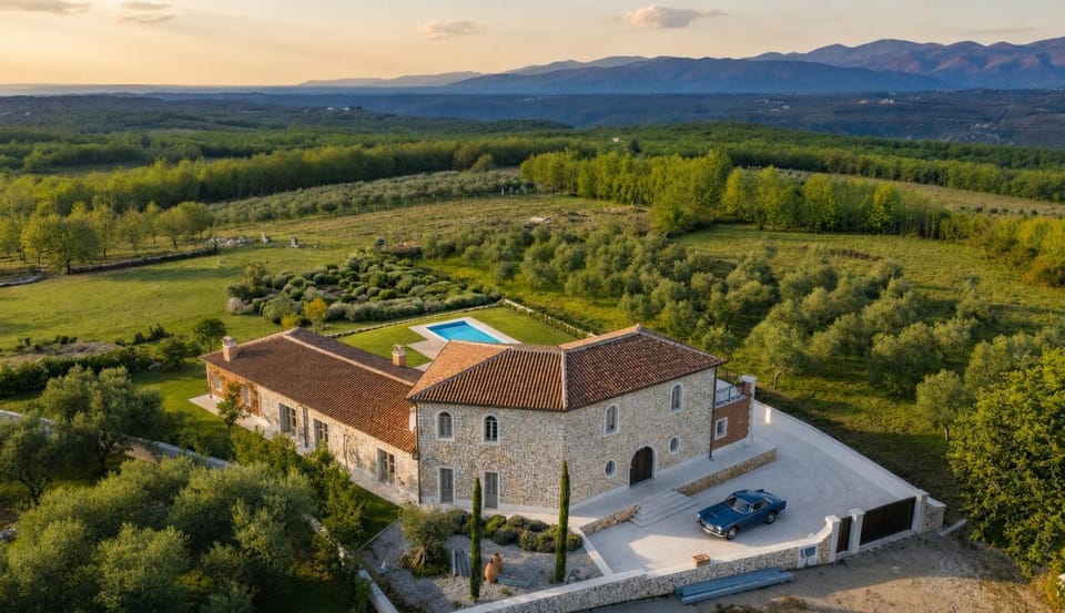 Property building, Nearby landmark, Mountain view, Pool view, Swimming pool