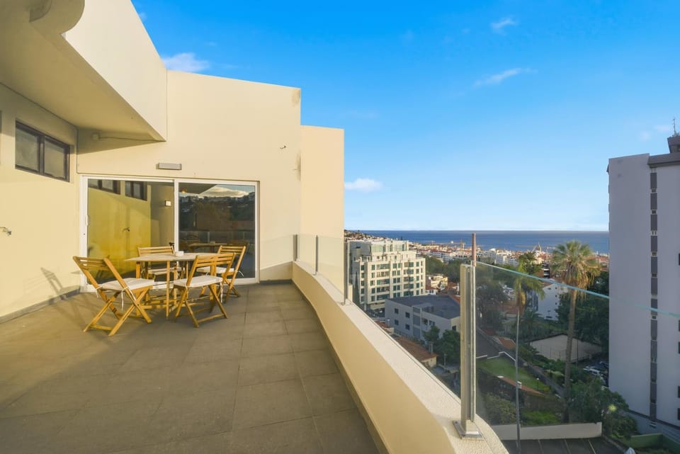 Patio, Day, Natural landscape, View (from property/room), Balcony/Terrace, Balcony/Terrace, Seating area, Dining area, Sea view