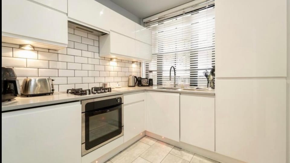 Coffee/tea facilities, Kitchen or kitchenette, dishwasher, minibar, pet friendly, stove, toaster