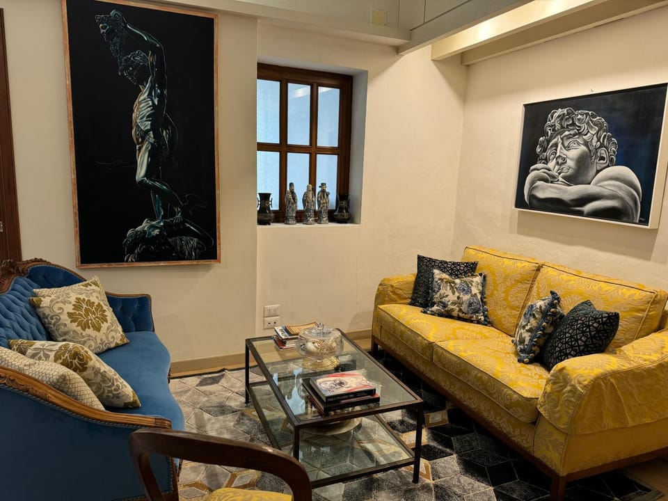 Living room, Decorative detail
