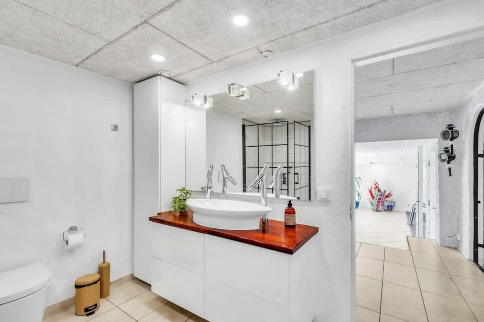 Pool - Sea view - Jacuzzi House in Væggerløse