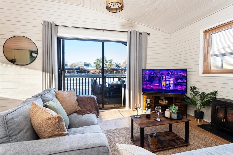 TV and multimedia, View (from property/room), Living room
