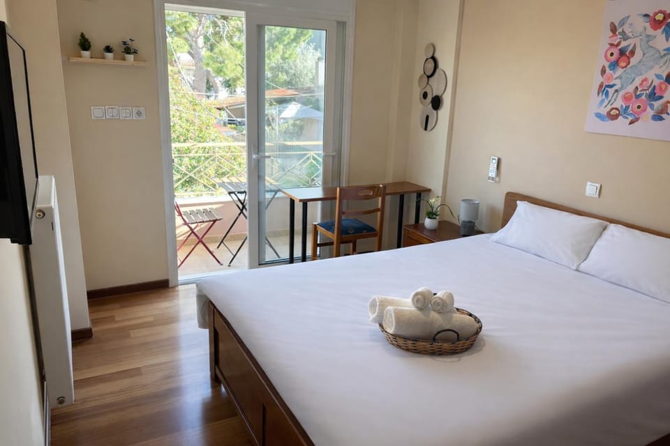 Bed, Photo of the whole room