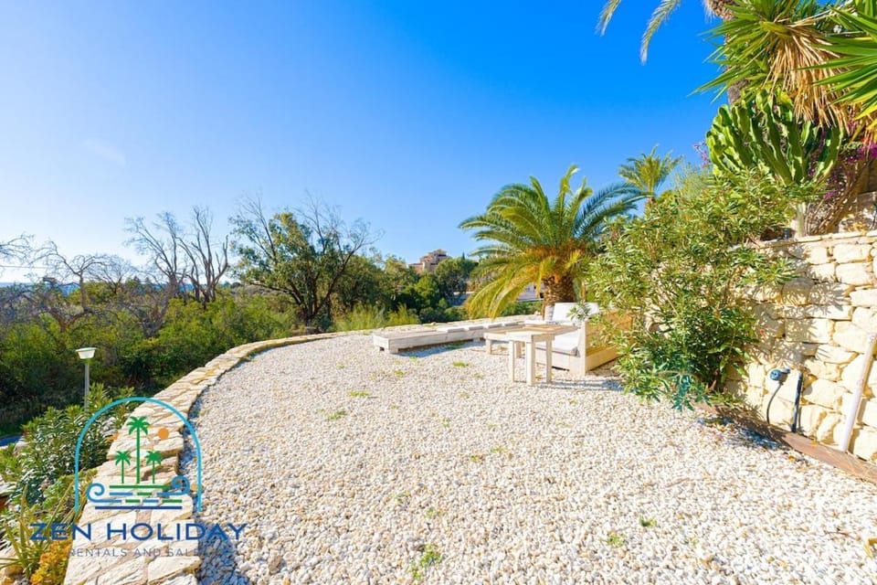 Stunning Villa Gabriella Private Pool Villa in Alacantí