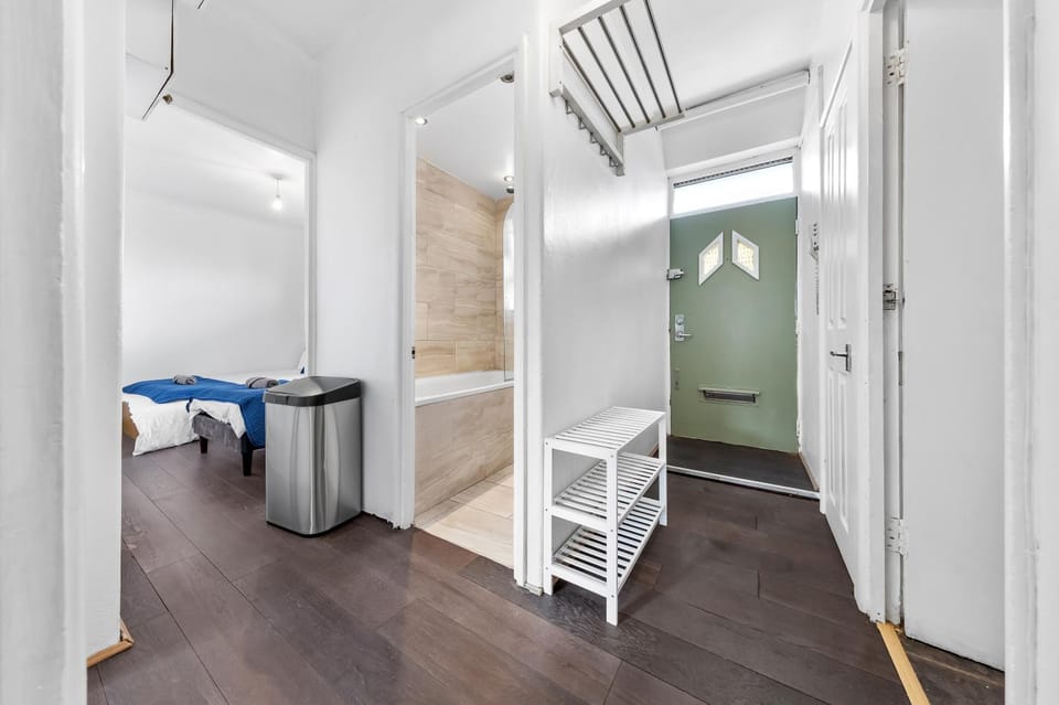 Long Term Disc! Nine Elms, Central Ldn 2 Bed Flat Apartment in London