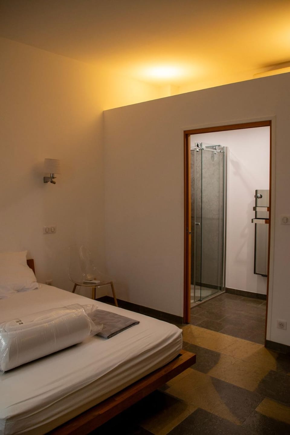 Bed, Bathroom, Bedroom