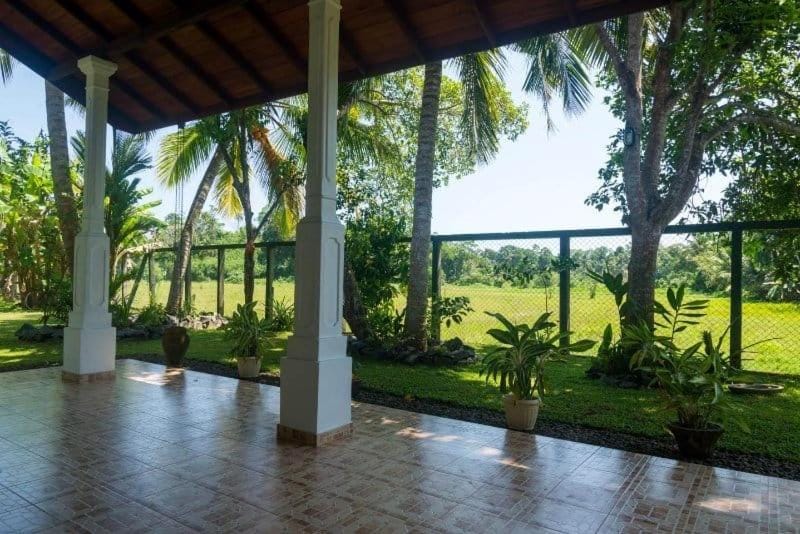 Hikka Magnoon Villa Villa in Hikkaduwa