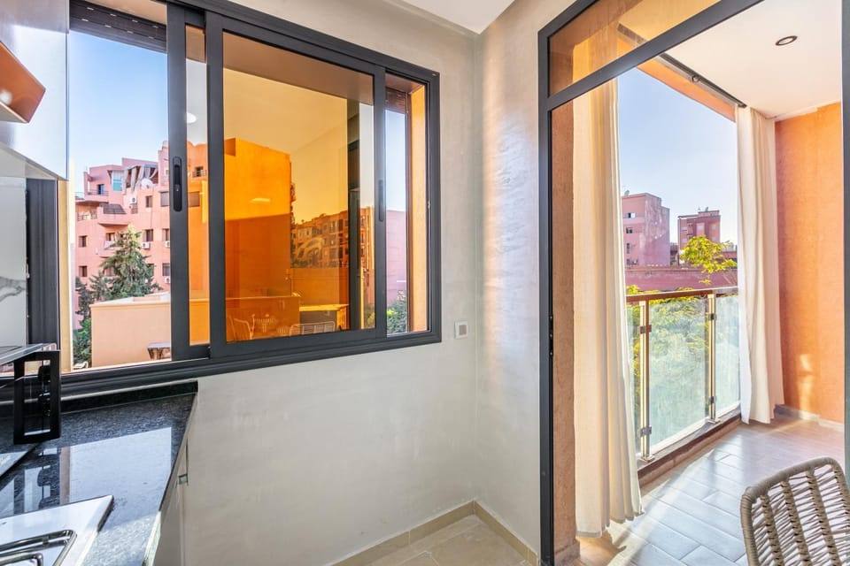View (from property/room), Balcony/Terrace