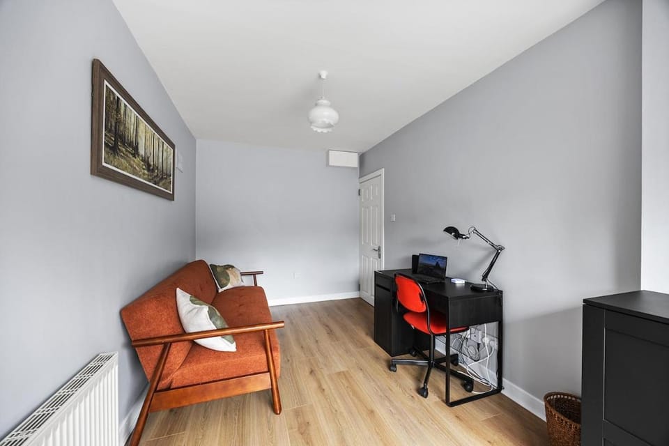 Home Away from Home in Waterford 4 bed rooms House in Waterford City