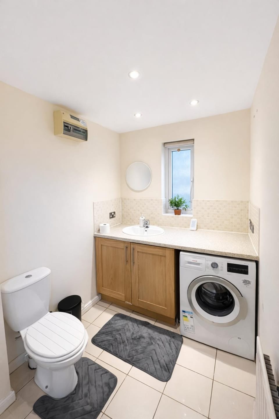 Toilet, Bathroom, storage, towels, laundry, laundry, washing machine