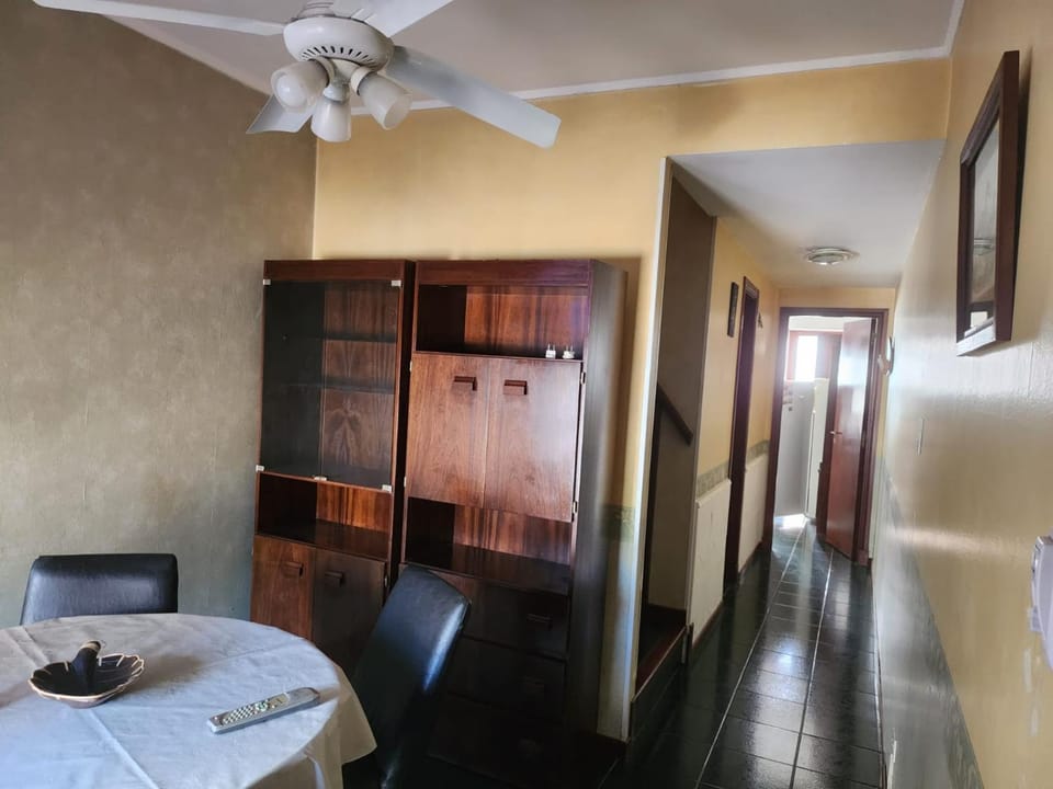 Duplex a 8 cuadras del mar House in Necochea