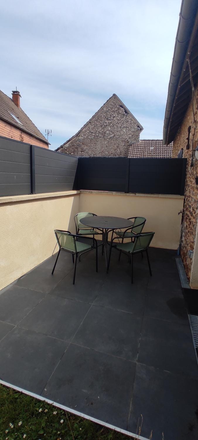 Maison 2 chambres avec jardin House in Île-de-France