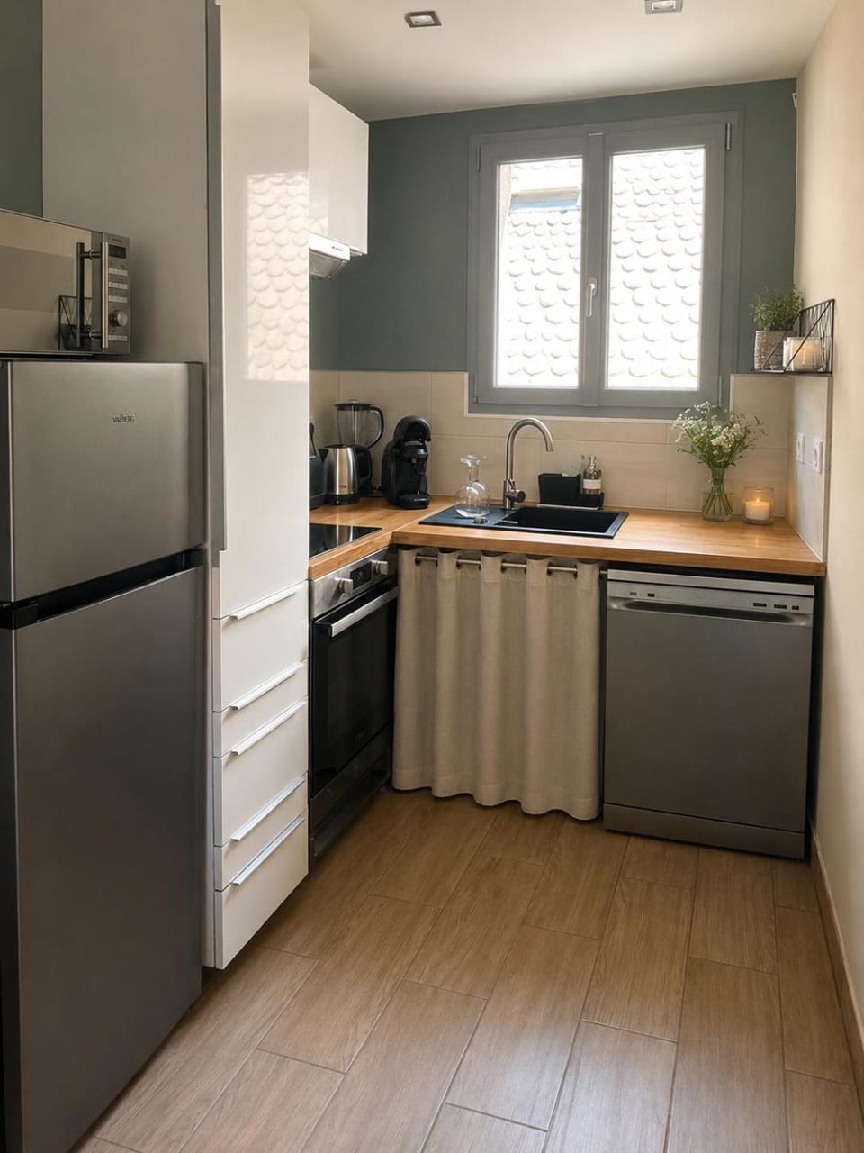 Kitchen or kitchenette, dishwasher, oven, stove, toaster