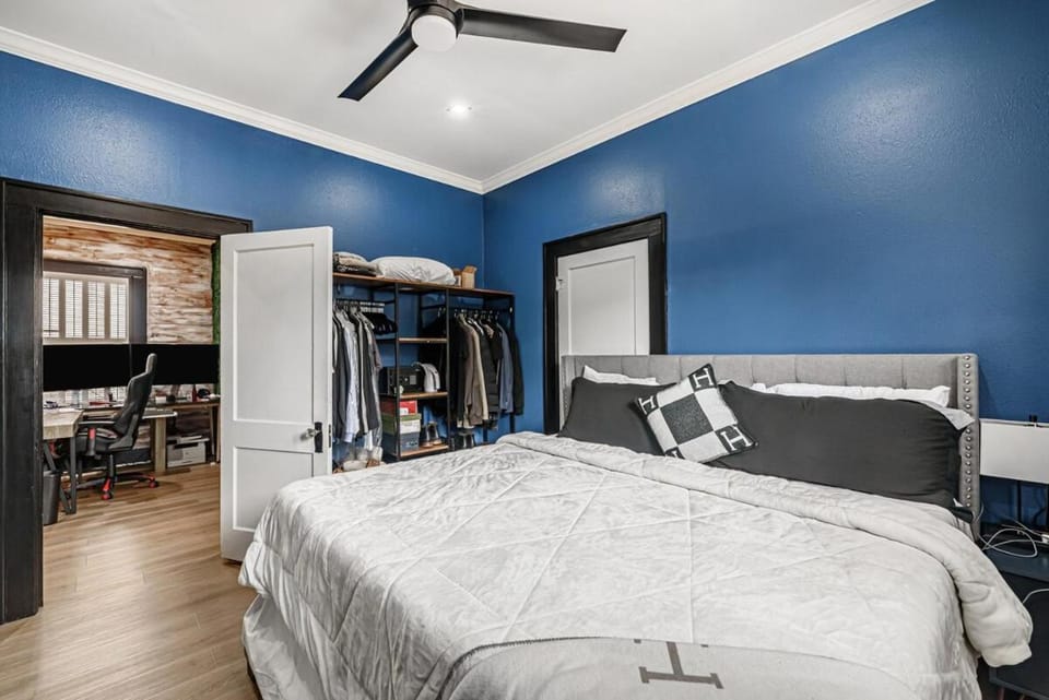 3 Bedroom Modern House Houston House in Houston