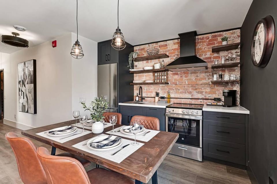 The Brick & Beam Boutique Hotel Hotel in Collingwood